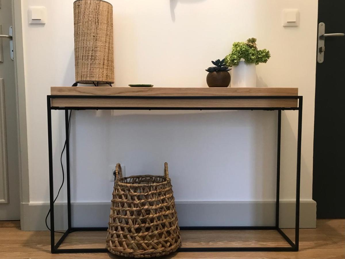 Nimes , Appartement Renove Dans Immeuble Classe. エクステリア 写真