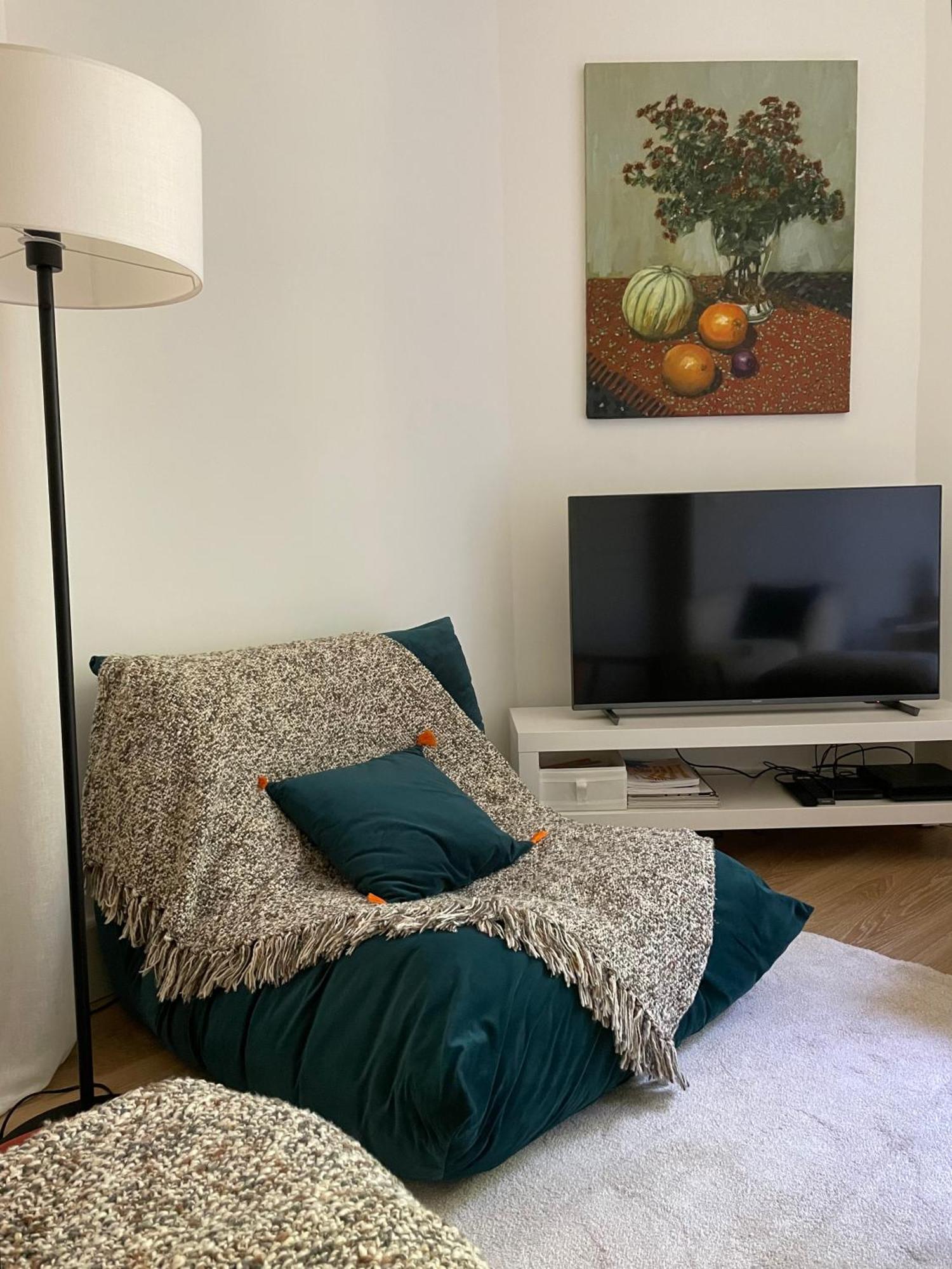 Nimes , Appartement Renove Dans Immeuble Classe. エクステリア 写真